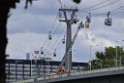 Koelner Seilbahn Gondel blieb haengen Koeln Linksrheinisch P091